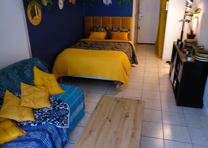 Апартаменти Cosy Sur Le Port